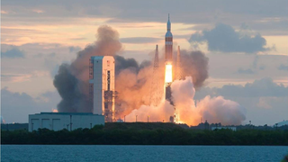 La nave Orion regresa con éxito a la Tierra tras recorrer 96.500 km
